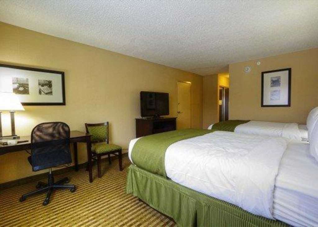 Clarion Hotel Beachwood-Cleveland Zimmer foto